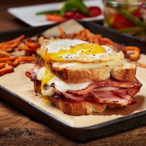 Ultimate Breakfast Bacon Sandwich - Lou's Kitchen